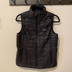 Patagonia Women’s Nano Puff Vest.  Black. Size Small. Like new.